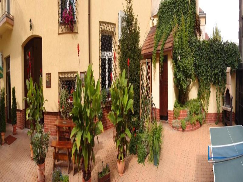 Kajzer Hostel image