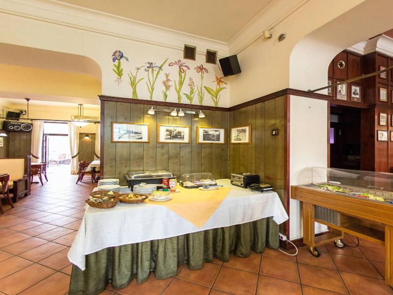 Kajzer Hostel image