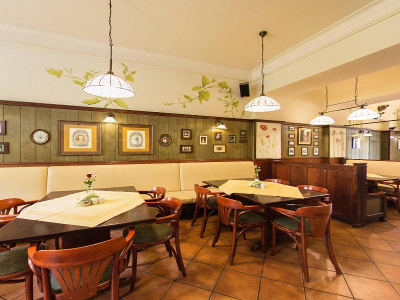 Kajzer Hostel image