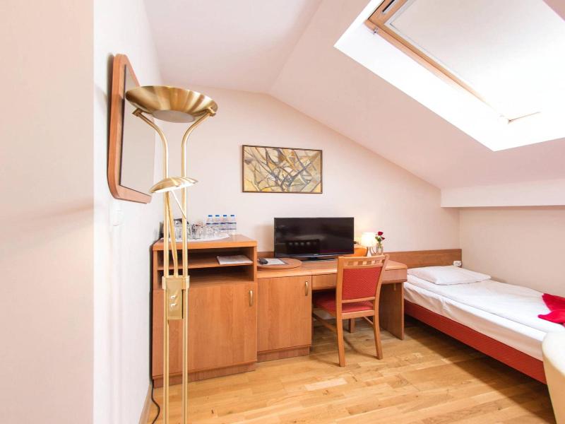 Kajzer Hostel image