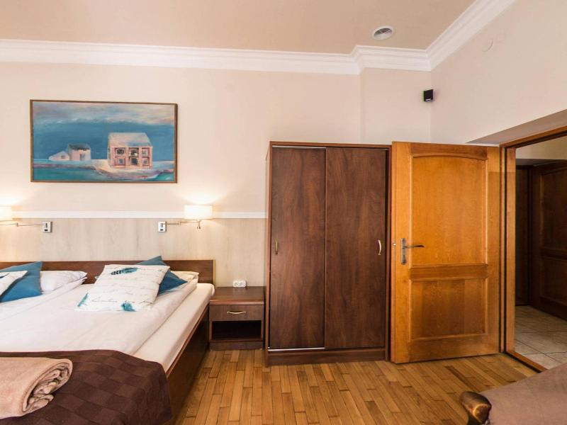 Kajzer Hostel image