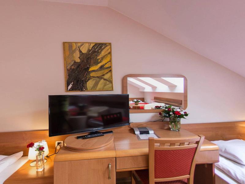 Kajzer Hostel image