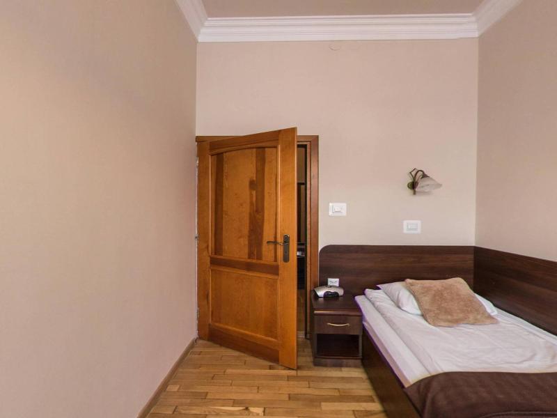Kajzer Hostel image