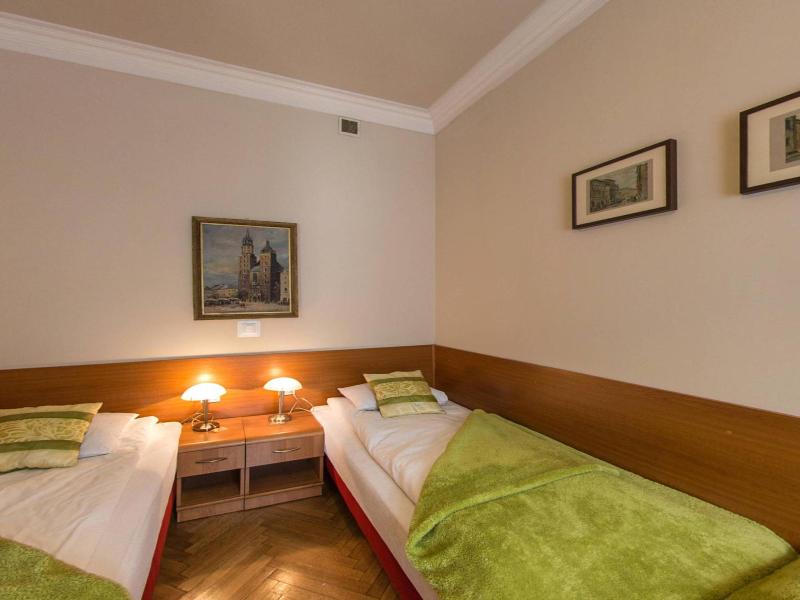 Kajzer Hostel image