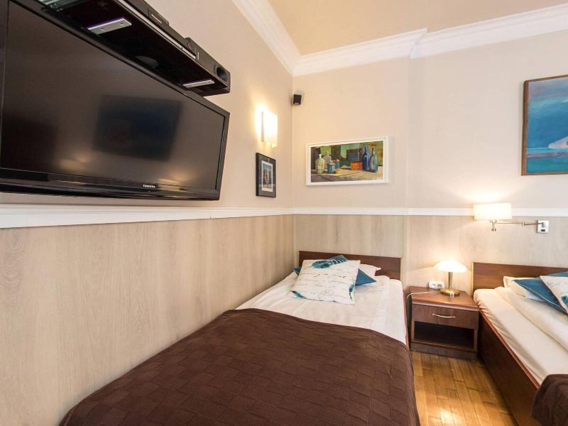 Kajzer Hostel image