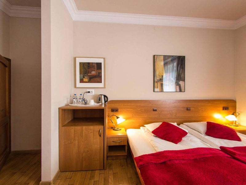 Kajzer Hostel image