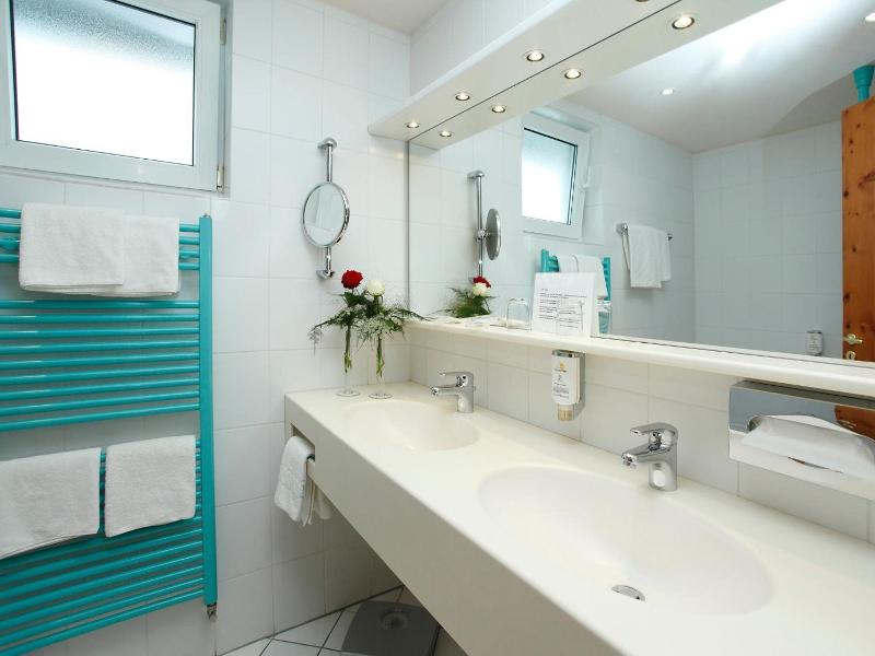 Ringhotel Posthotel Usseln image