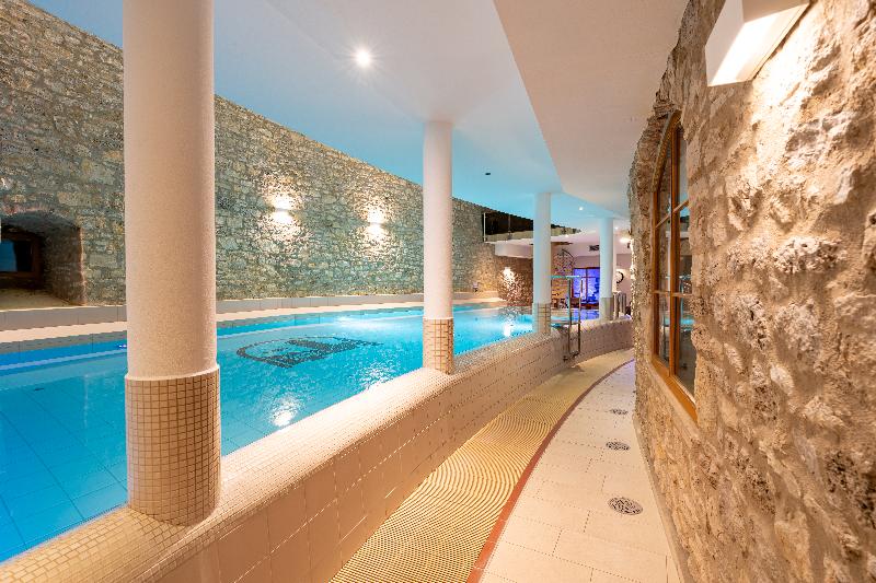 Hotel & Spa Wasserschloss Westerburg image