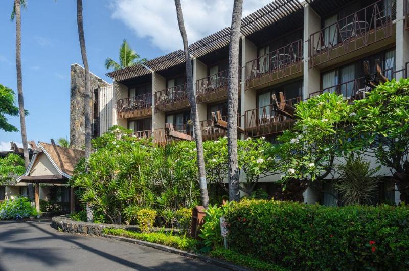 Uncle Billys Kona Bay Hotel