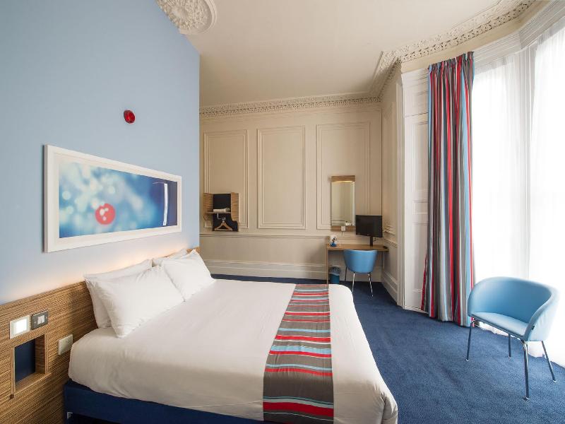 Travelodge Tunbridge Wells image