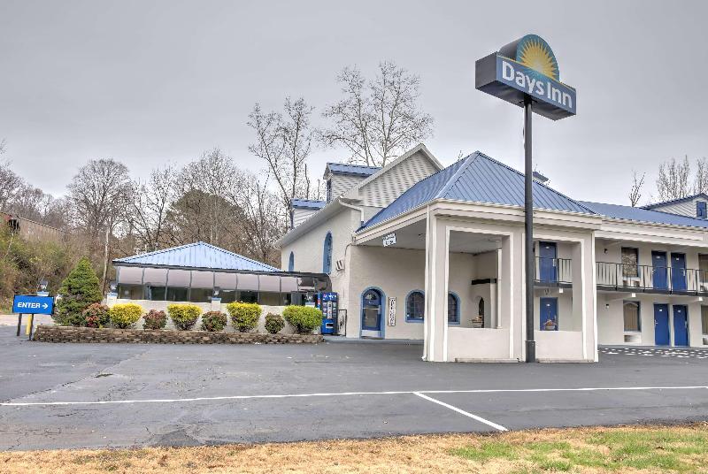 Days Inn By Wyndham Harriman image