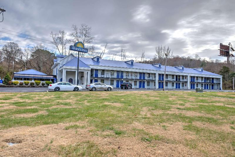 Days Inn By Wyndham Harriman image