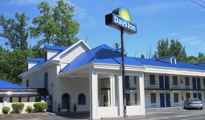 Days Inn By Wyndham Harriman image