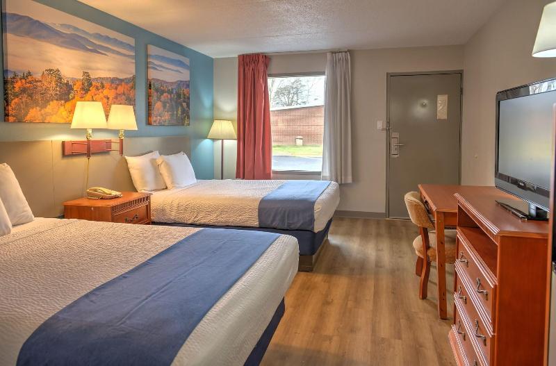 Days Inn By Wyndham Harriman image