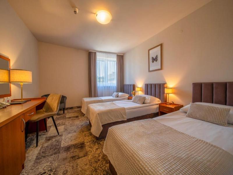 Nova Hotel image