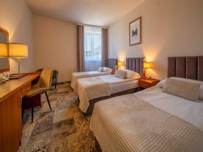 Nova Hotel image