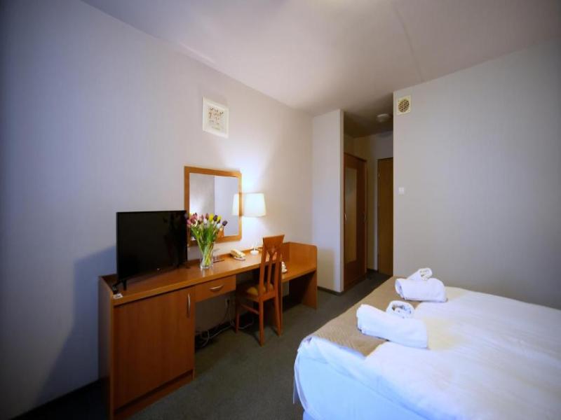 Nova Hotel image