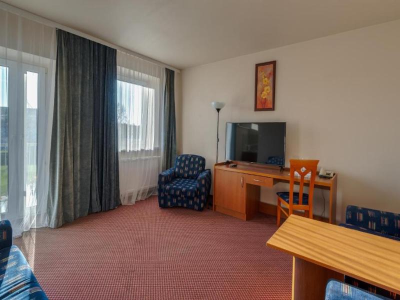 Nova Hotel image
