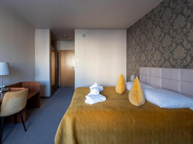 Nova Hotel image