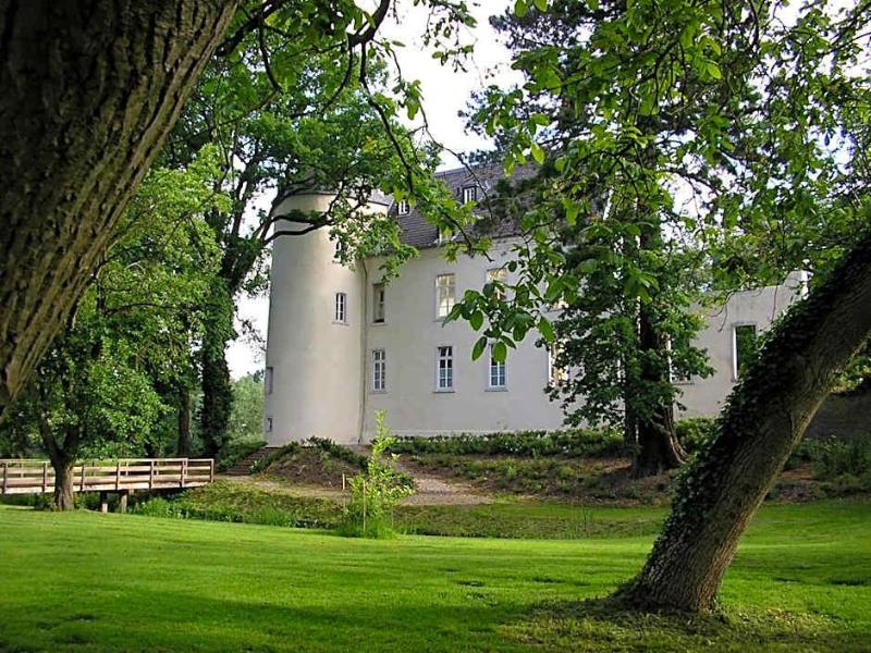 Burg Boetzelaer image