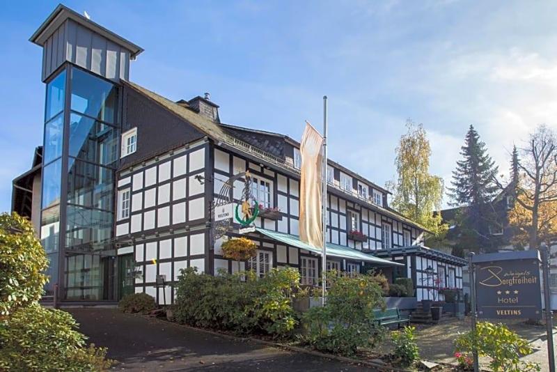Landhotel Büker image