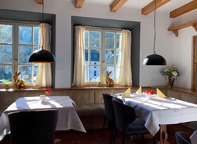 Landhotel Büker image