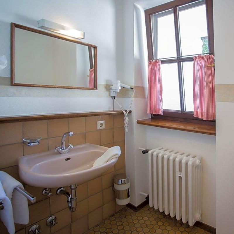Landhotel Büker image