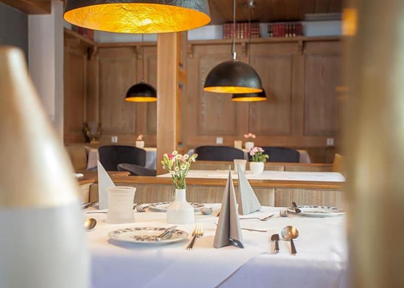 Landhotel Büker image