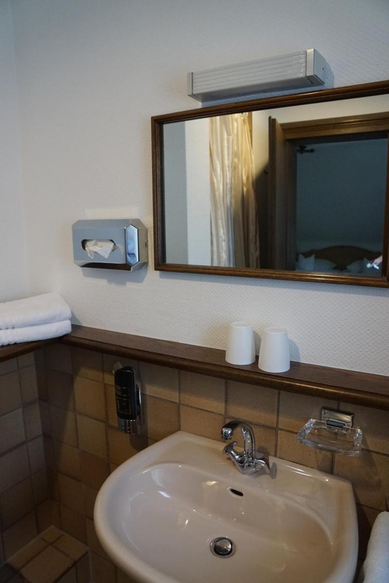 Landhotel Büker image