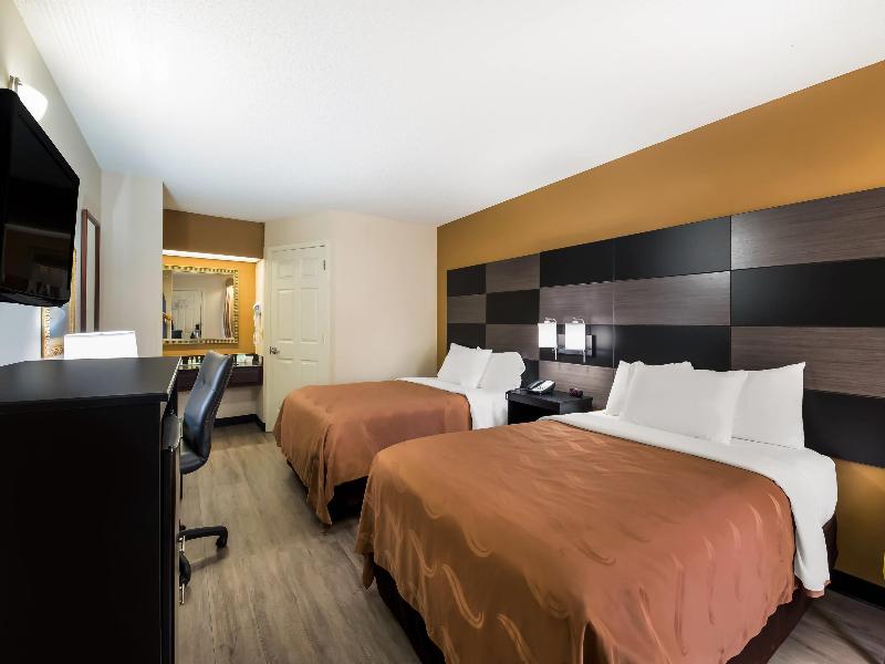 Quality Inn Johnson City I-26 Exit 17 image