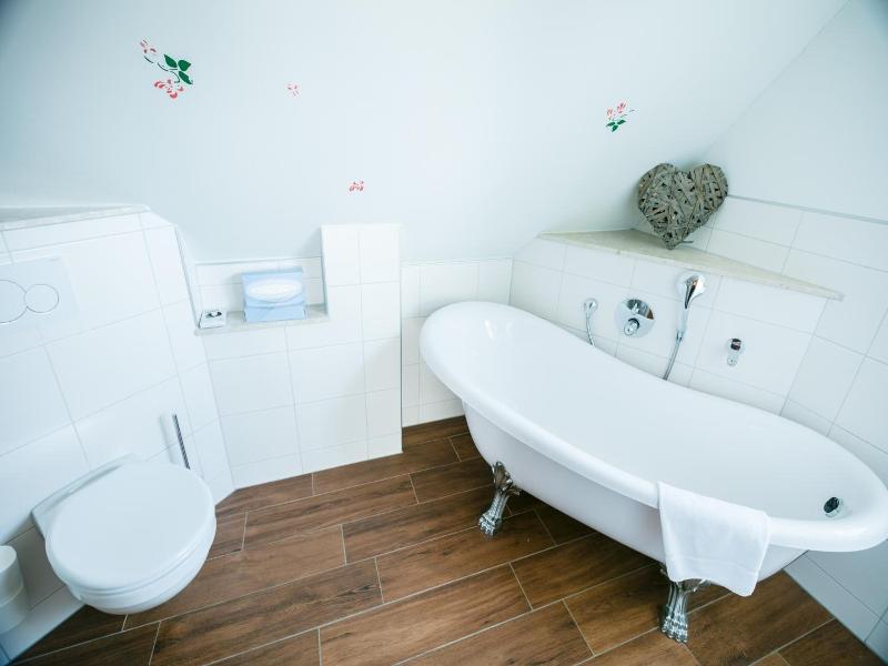 Seehotel Burg image