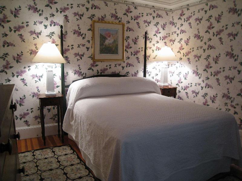 The Colony Hotel