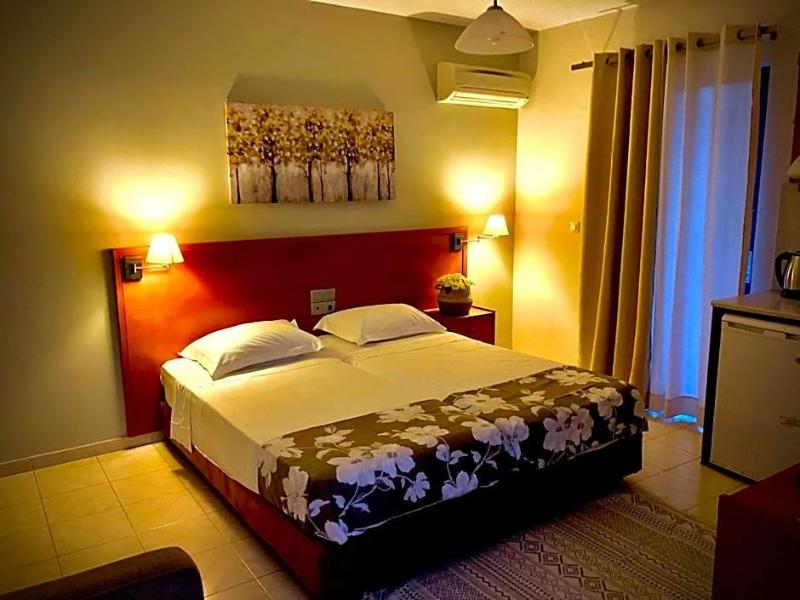 Philippos Studios & Apartments image