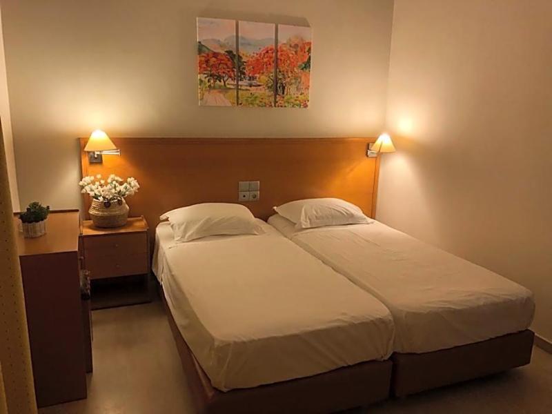 Philippos Studios & Apartments image