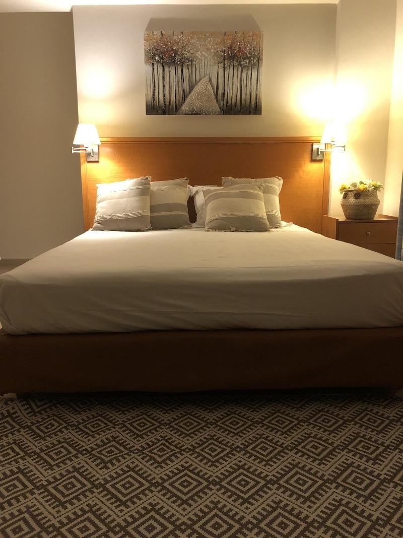 Philippos Studios & Apartments image