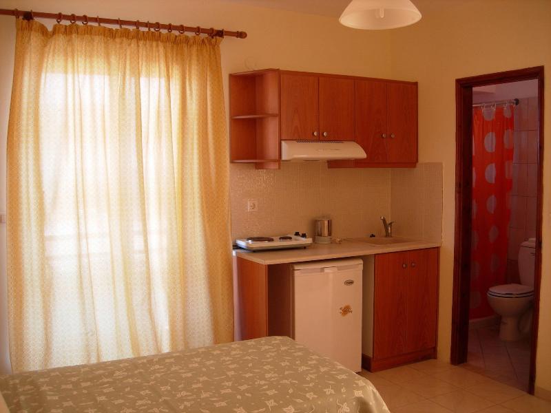 Philippos Studios & Apartments image