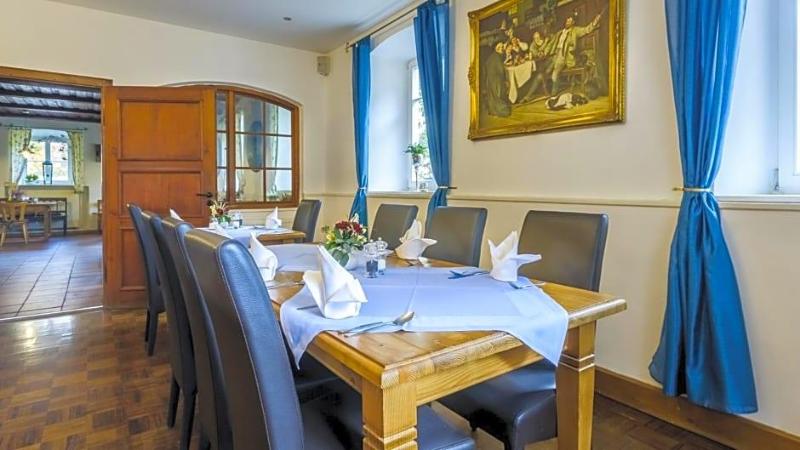 Hotel Schloss Schenke image