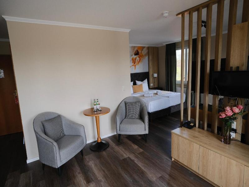 Parkhotel Rosarium image