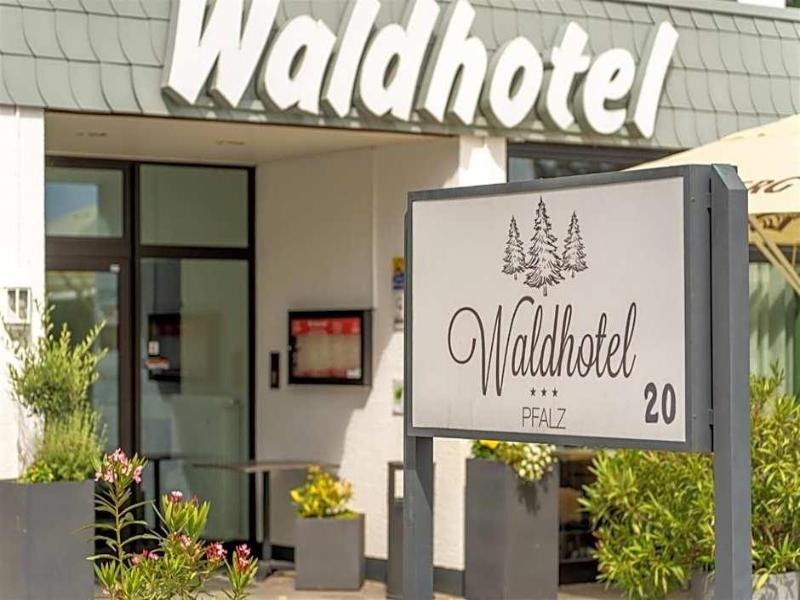Waldhotel Eisenberg image