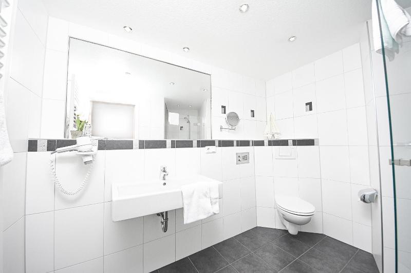 Zum grünen Kranz image