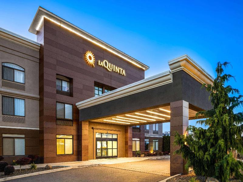 La Quinta Inn & Suites Kennewick image