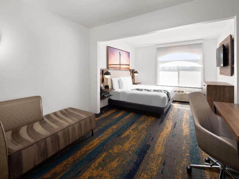La Quinta Inn & Suites Kennewick image