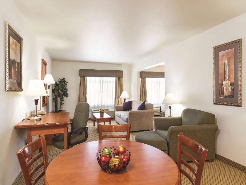 La Quinta Inn & Suites Kennewick image