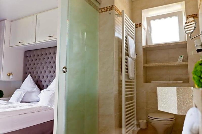 Strauers Hotel am See image
