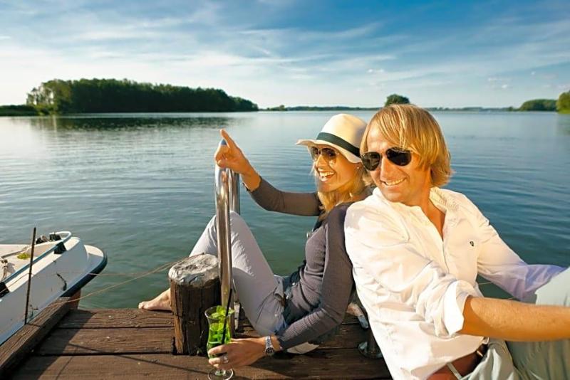 Strauers Hotel am See image