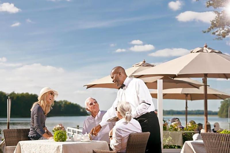 Strauers Hotel am See image