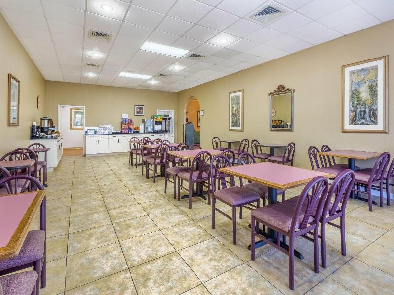 Howard Johnson by Wyndham Lakeland image