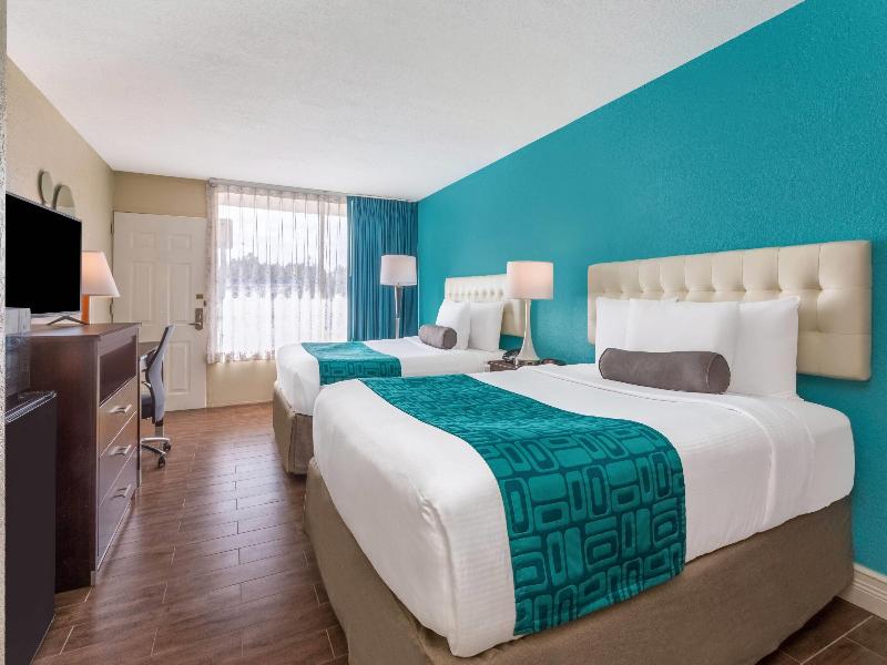 Howard Johnson by Wyndham Lakeland image