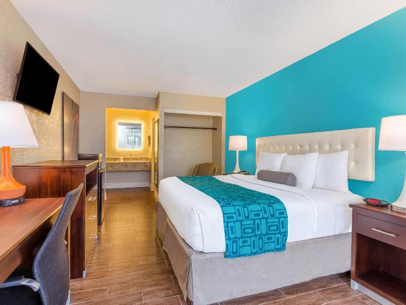 Howard Johnson by Wyndham Lakeland image