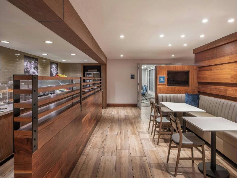 Four Points By Sheraton La Westside image